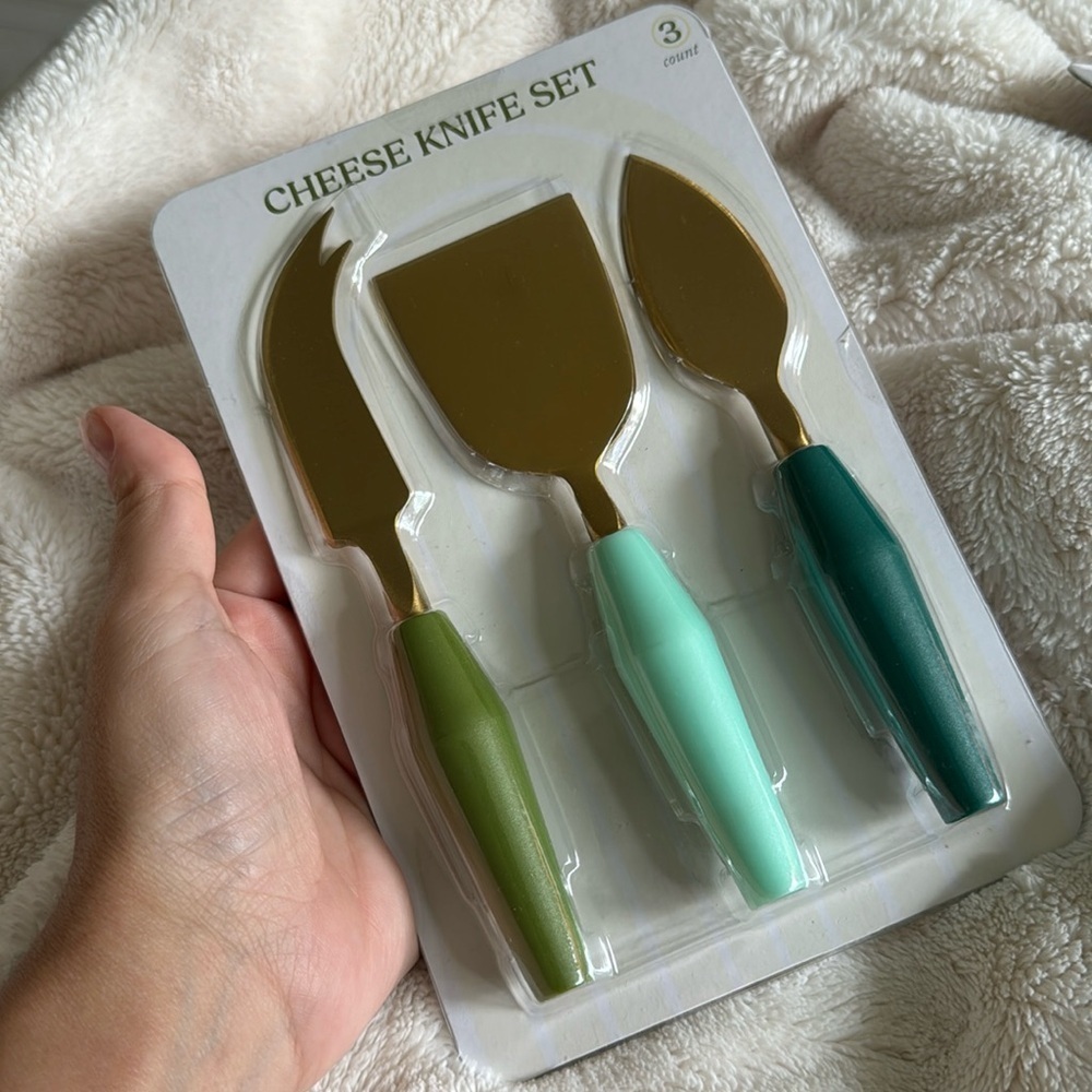 Cheese knife set